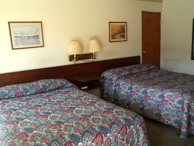 Holiday Lodge Virginia Pearisburg Стая снимка