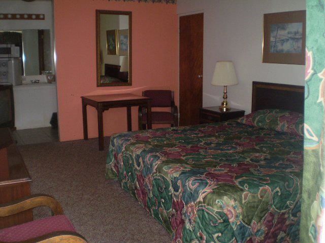 Holiday Lodge Virginia Pearisburg Стая снимка