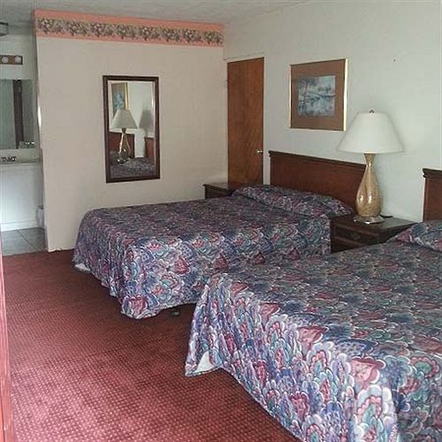 Holiday Lodge Virginia Pearisburg Екстериор снимка